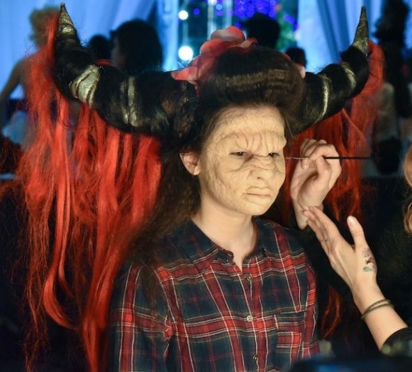 56691d8e05849-vas-14