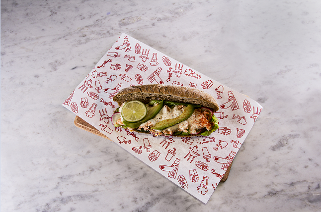 Сендвич с лососем